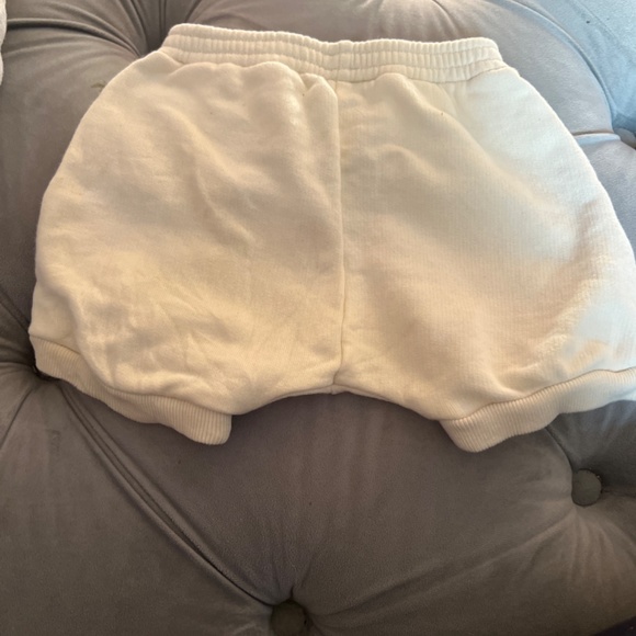 Shorts - Picture 2 of 3